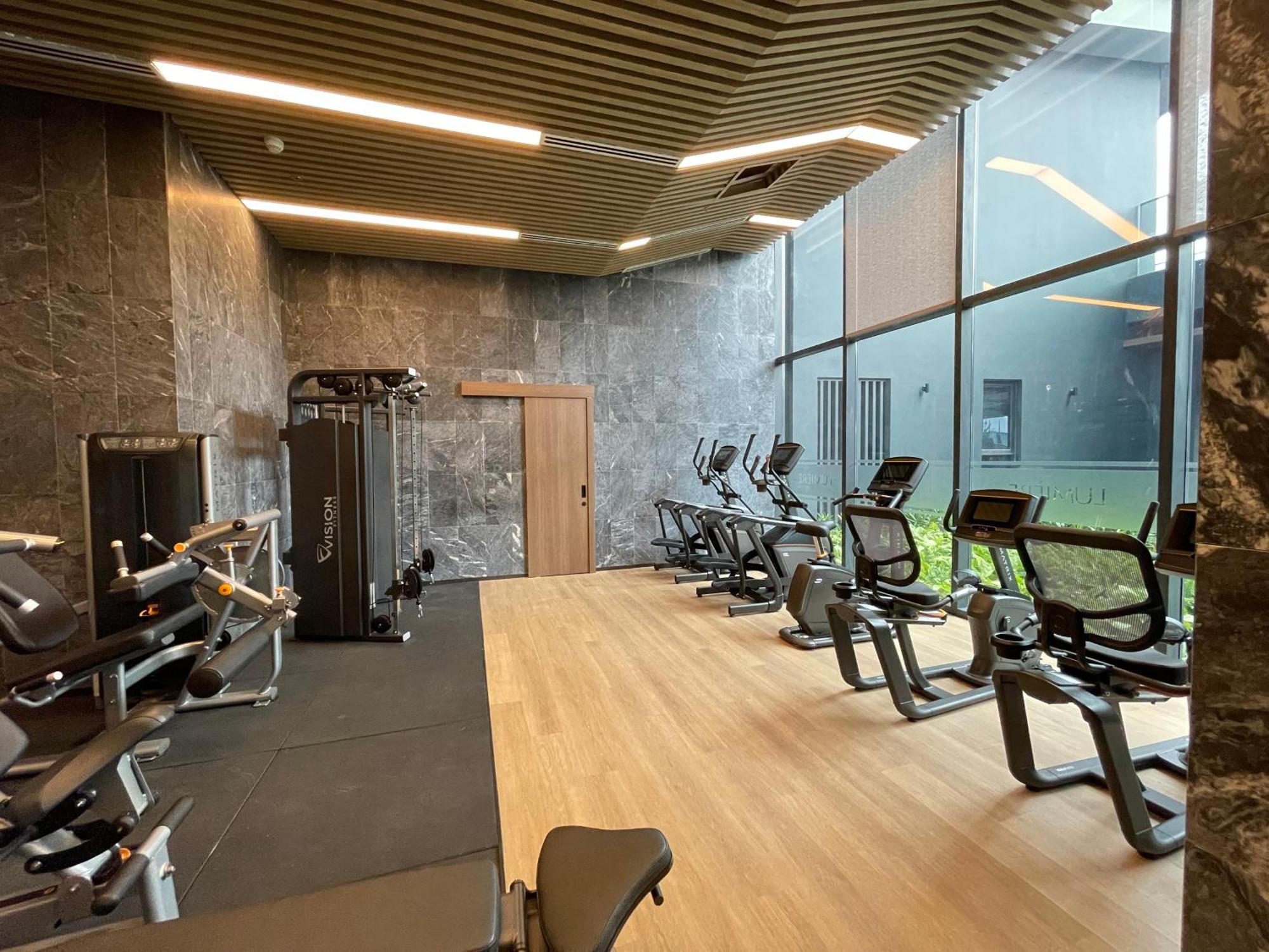 The Lumiere Riverside Oasis Khách sạn 5*