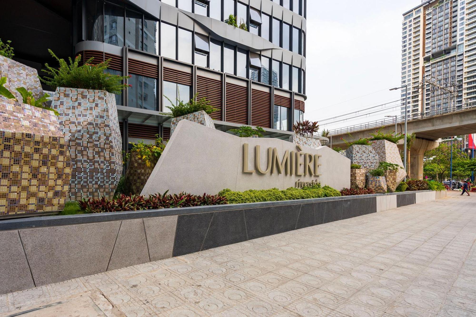 The Lumiere Riverside Oasis Khách sạn